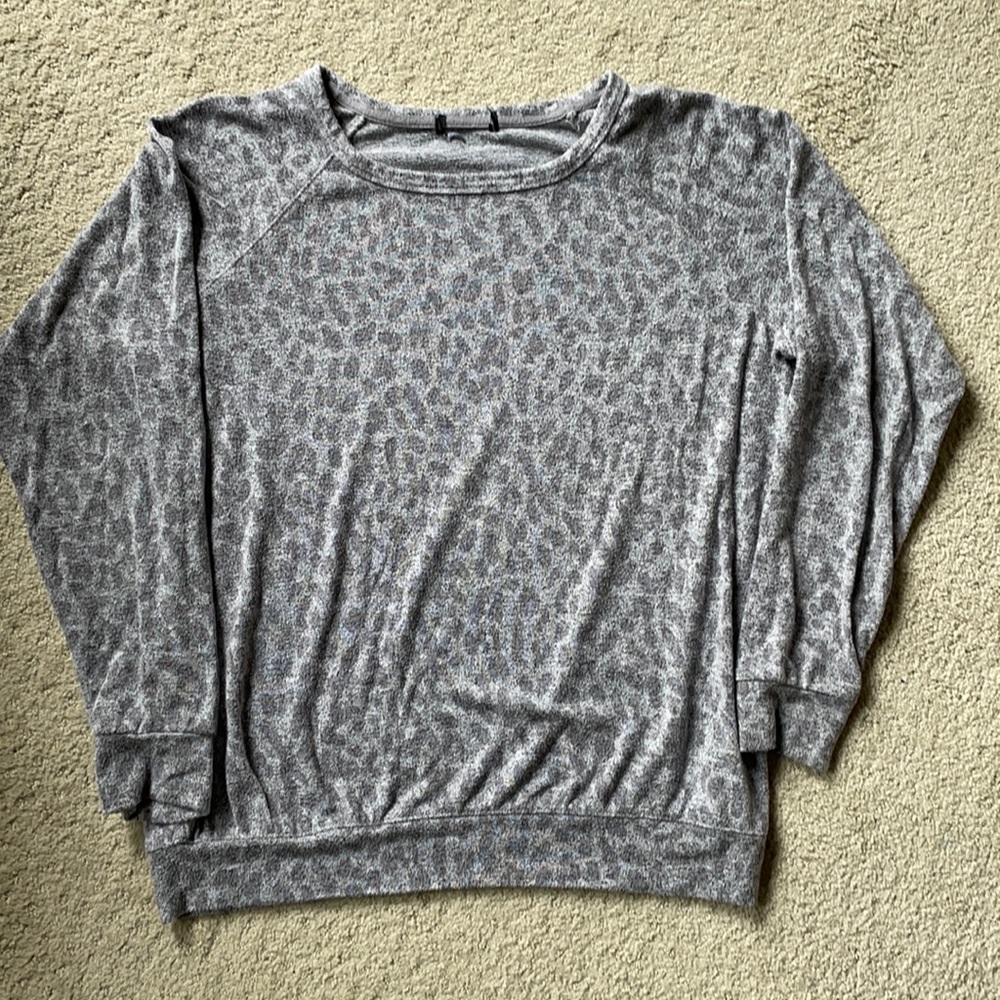 Buffalo David Bitton leopard print long sleeve loungewear top M